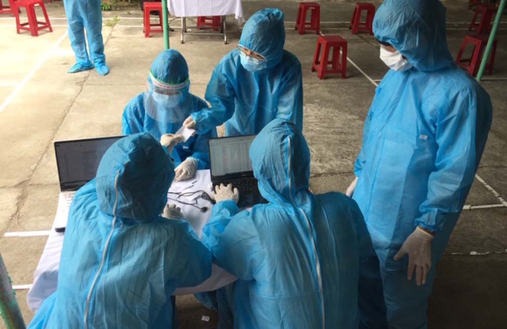 Infographics: 547 COVID-19 cases in one full month in Vietnam